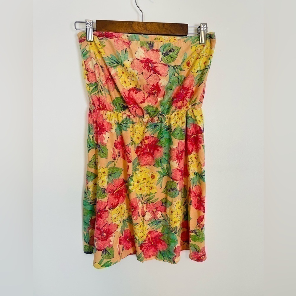 🎉2/$10 Floral Swimsuit Cover Up M